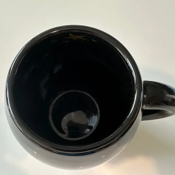 Its the Great Pumpkin Charlie Brown Mug with Linus Snoopy and Charlie Brown 🧡🖤🎃 - Picture 5 of 5